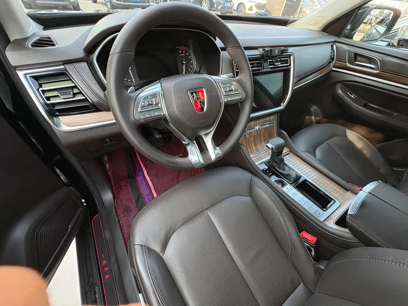 Roewe RX8 2019 2019 30T Intelligent Internet 2WD Flagship Edition
