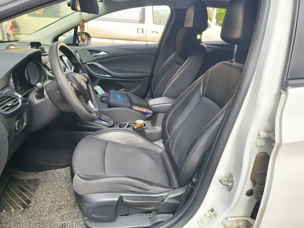 Фото 12 - Buick Verano