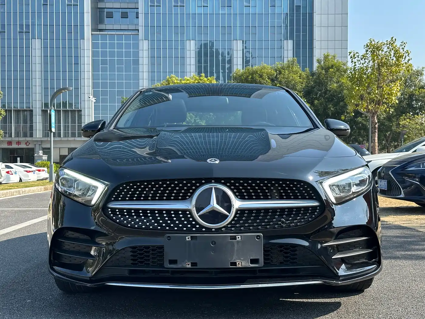 Mercedes-Benz A-Class 2022 Facelift III A 200 L Sport Sedan Fashion фото 2