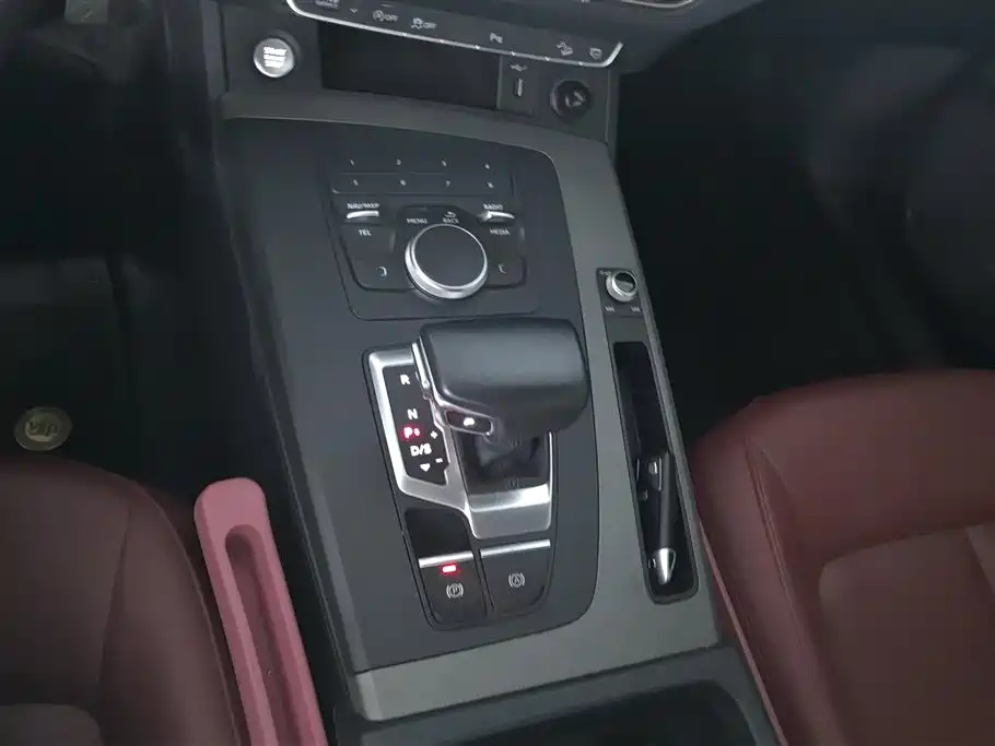 Audi Q5L 2018 40 TFSI Prestige Fashion (China V) фото 16