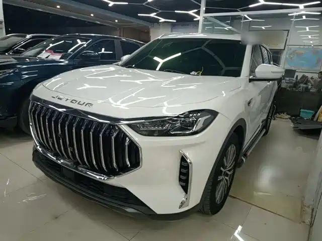 Jetour X70 PLUS 2023 1.5T DCT Warrior PLUS 5-seater