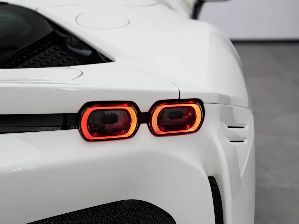 Ferrari SF90 2025 2021 3.9T V8 Spider
