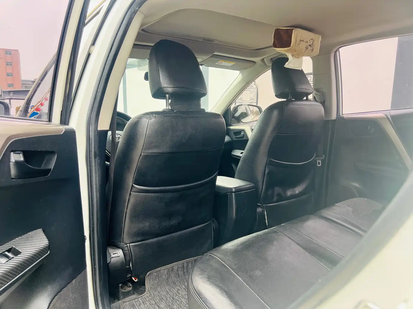 Toyota RAV4 Rongfang 2015 2.0L CVT 2WD Trend Edition фото 9