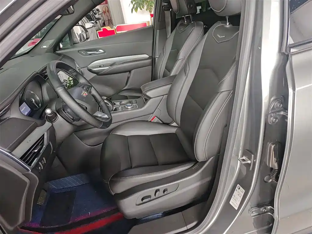 Cadillac XT4 2018 28T FWD Leading Edition фото 15