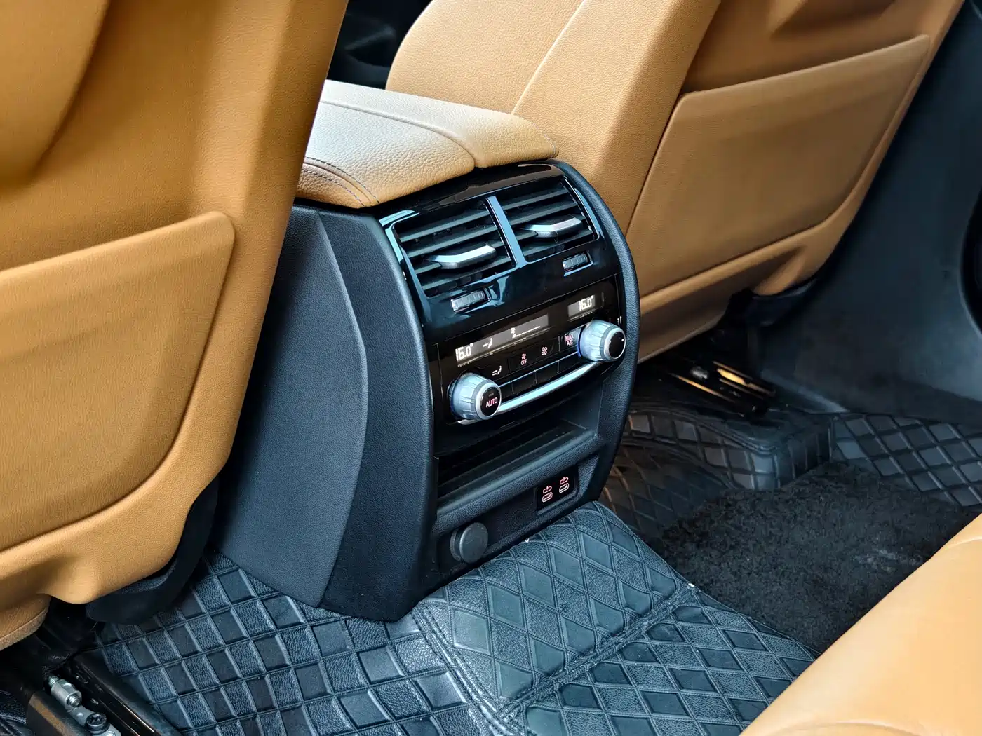 BMW 6 Series GT 2021 630i M Sport Package фото 19