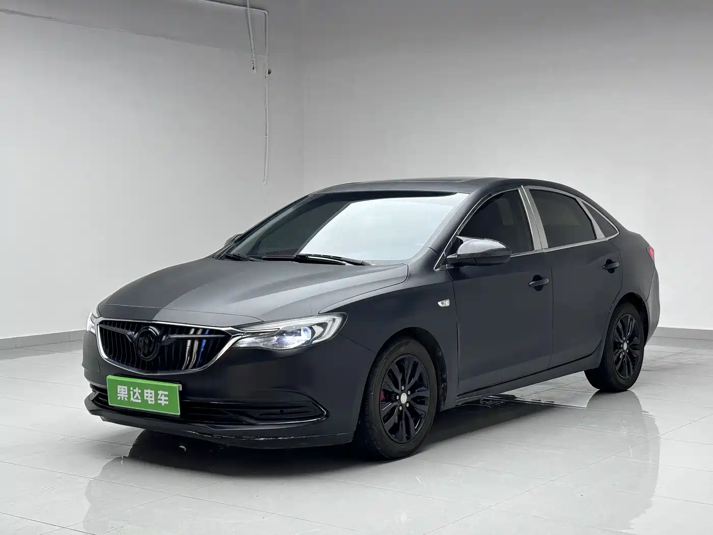 Photo 1 - Buick Excelle