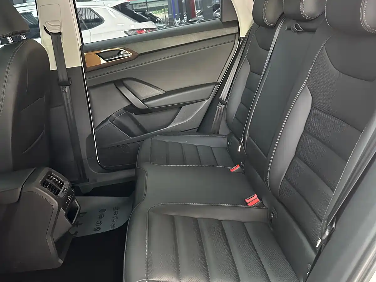 Volkswagen Tharu 2021 280TSI 2WD Luxury Plus фото 8