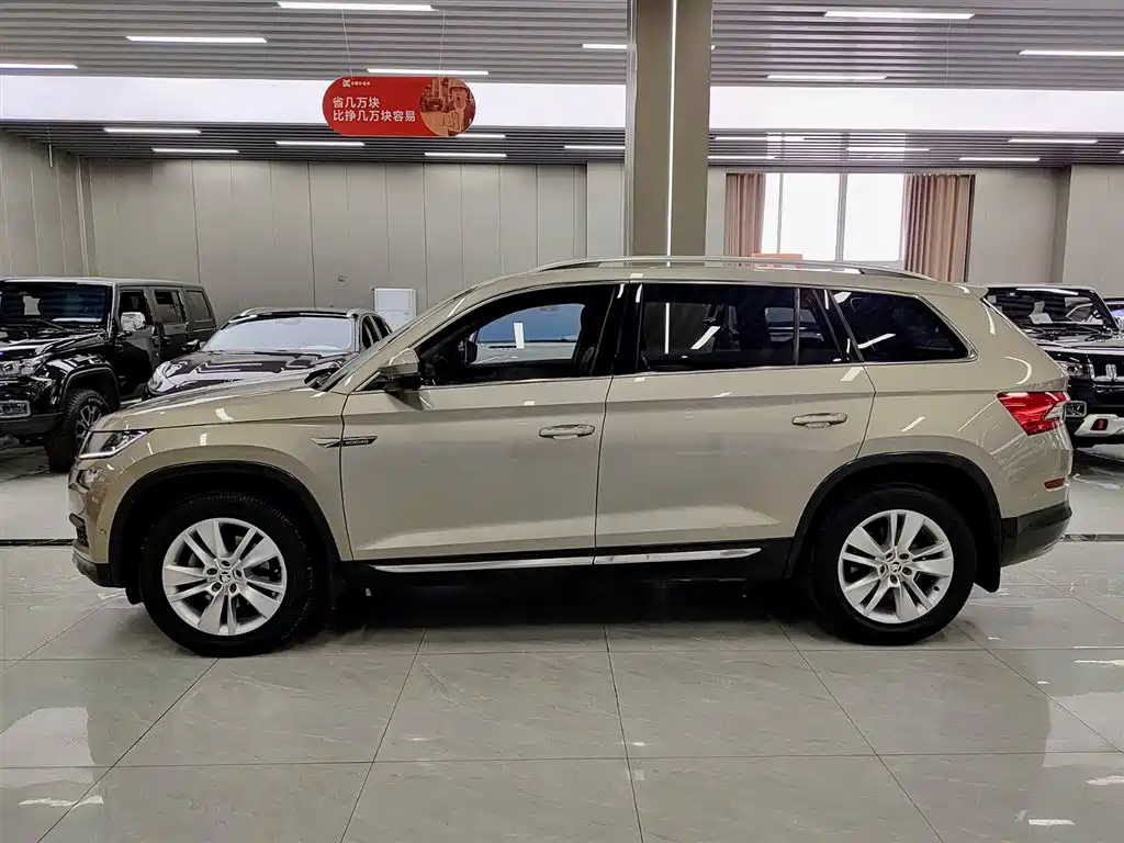 Škoda Kodiaq 2019 Facelift TSI330 5-Seater 2WD Luxury Premium Edition China VI фото 3