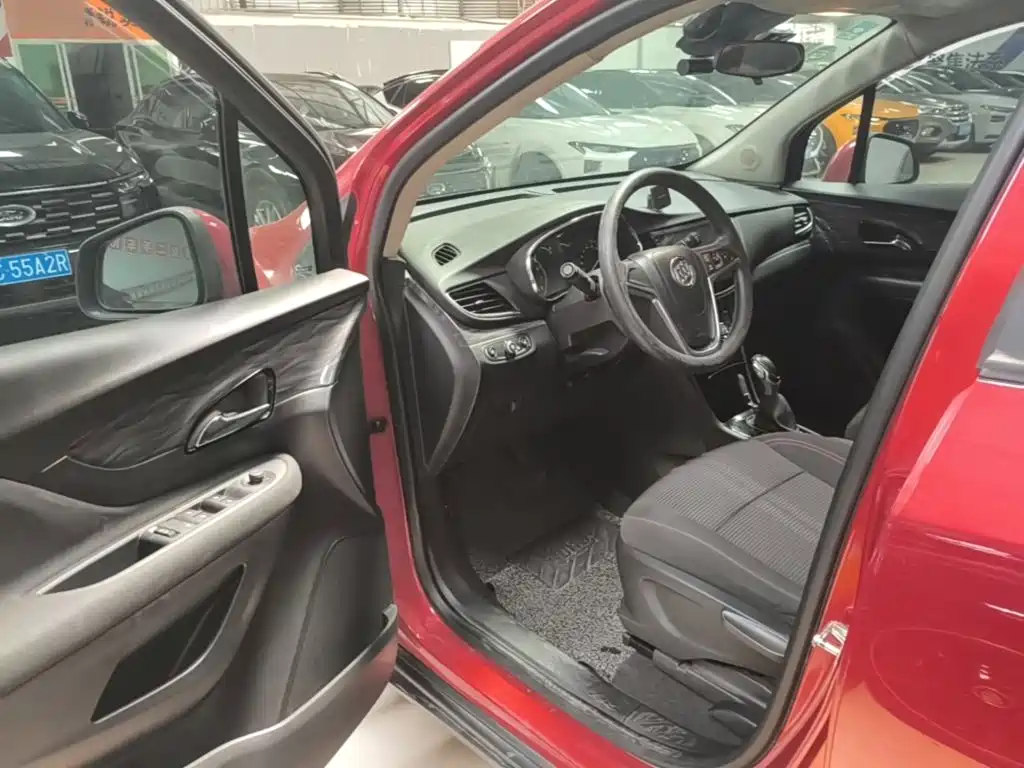 Фото 16 - Buick Encore