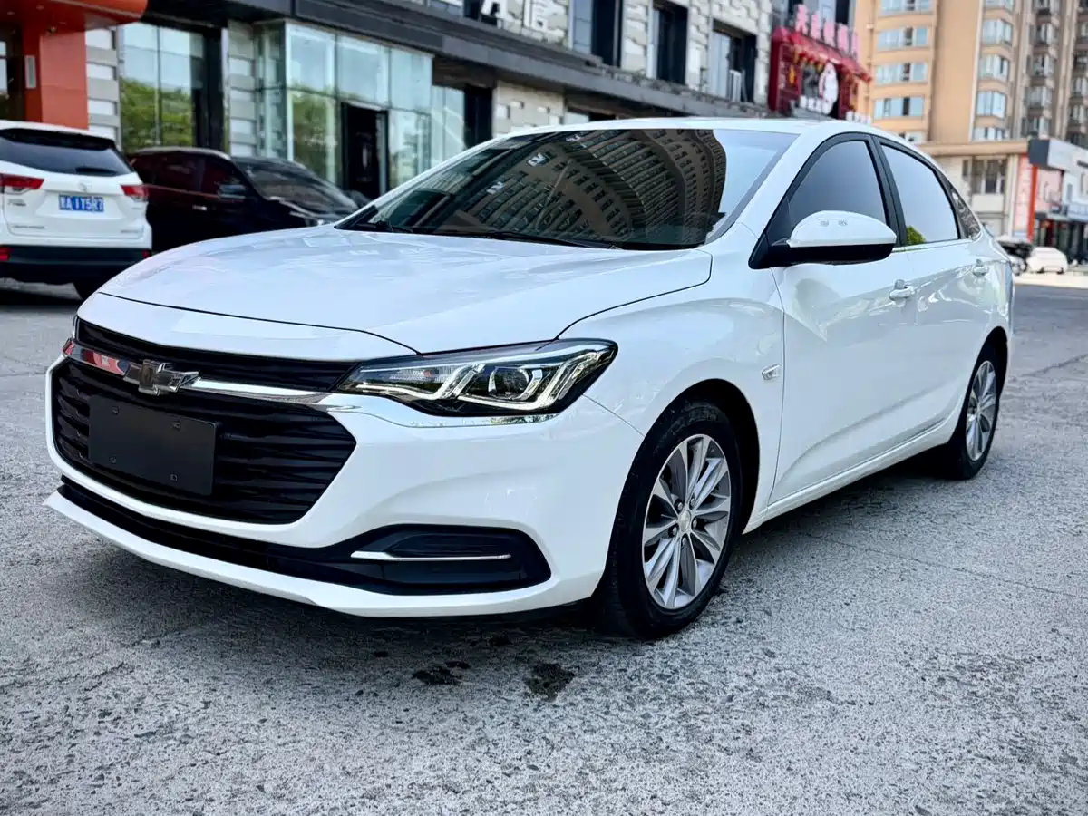 CHEVROLET CRUZE