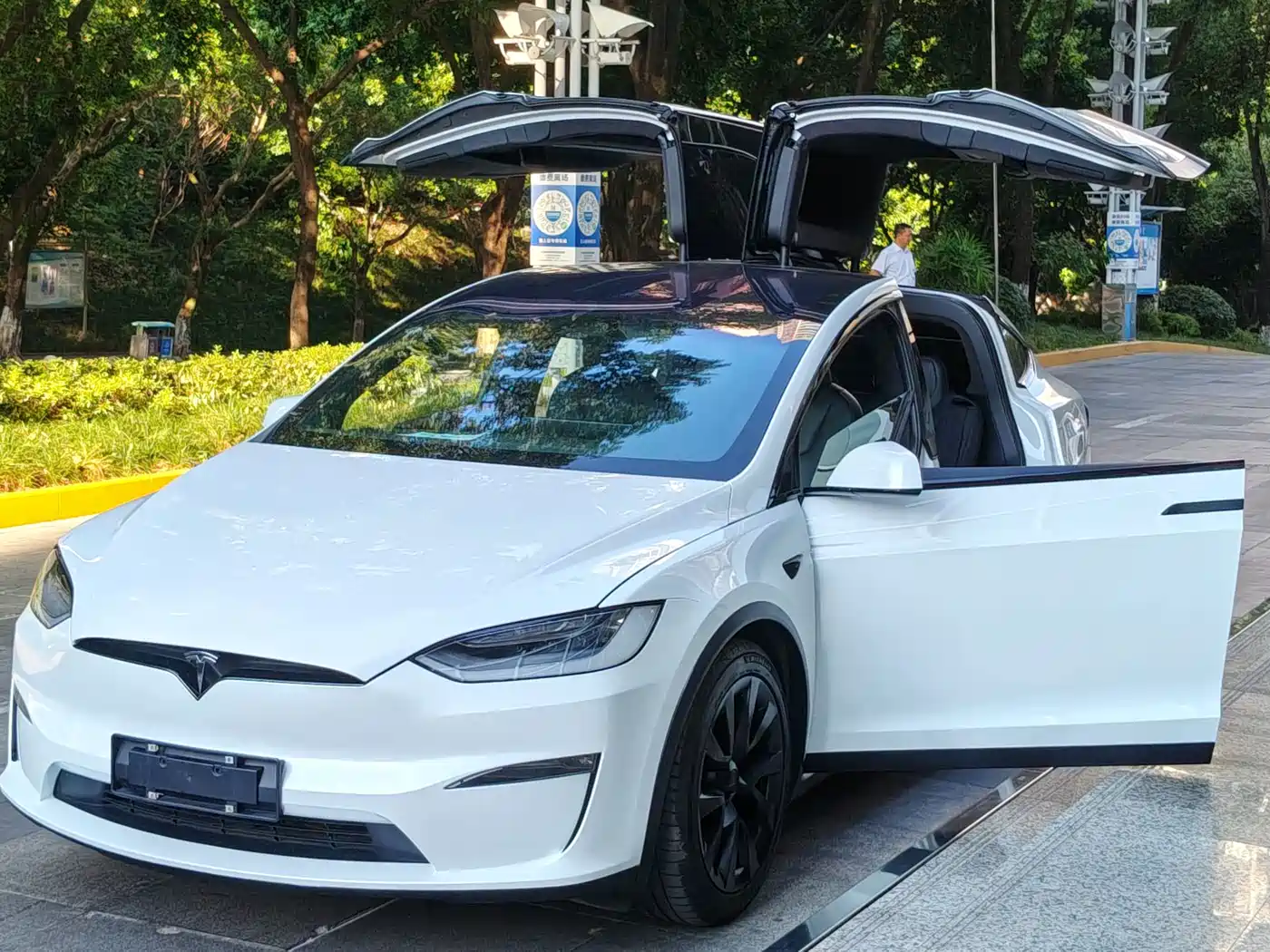 Tesla Model X 2023 2023 Dual Motor All-Wheel Drive Edition
