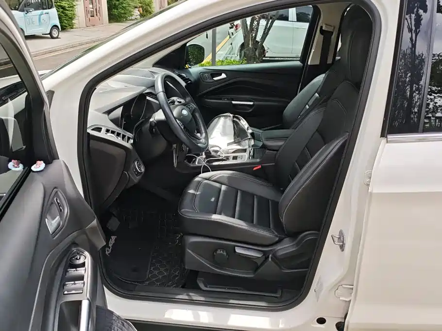 Ford Kuga 2021 2019 EcoBoost 180 2WD Platinum Wing Edition China VI