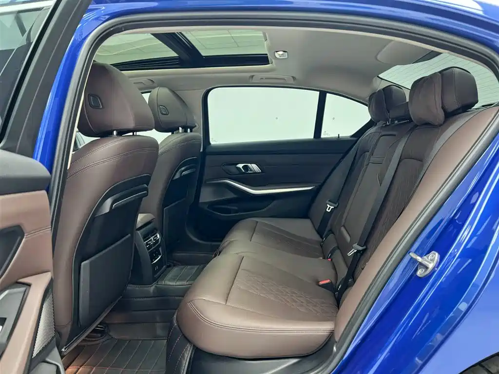 BMW 3 Series 2022 320Li M Sport Package фото 18