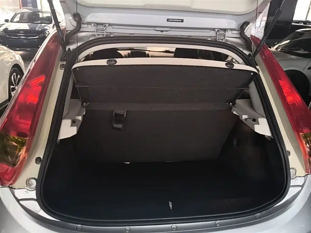 MG 3 2014 2014 1.3L AMT Comfort Edition