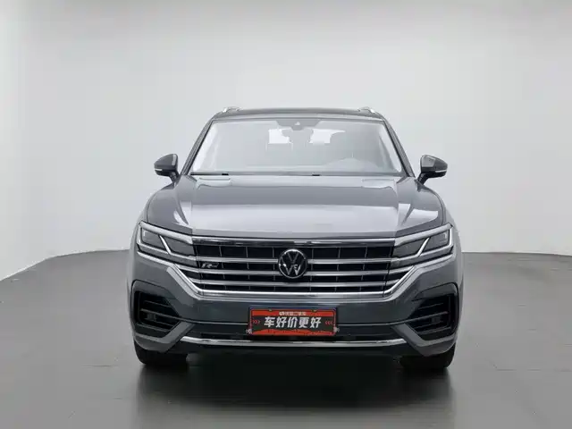 Volkswagen Touareg 2021 3.0TSI R-Line Classic Sport Package — фото 3