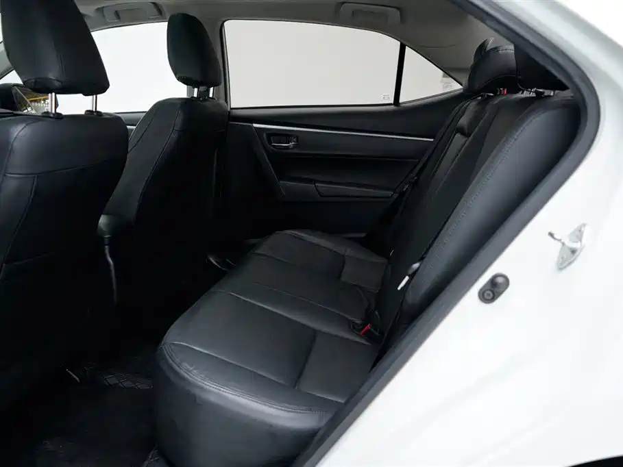 Toyota Levin 2017 Facelift 185T CVT Elite (China V) фото 6