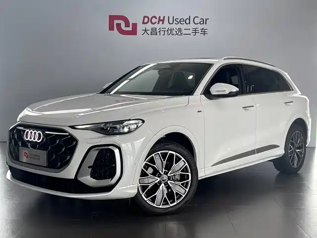 Audi Q5L 2026 Model Base Version — фото 1