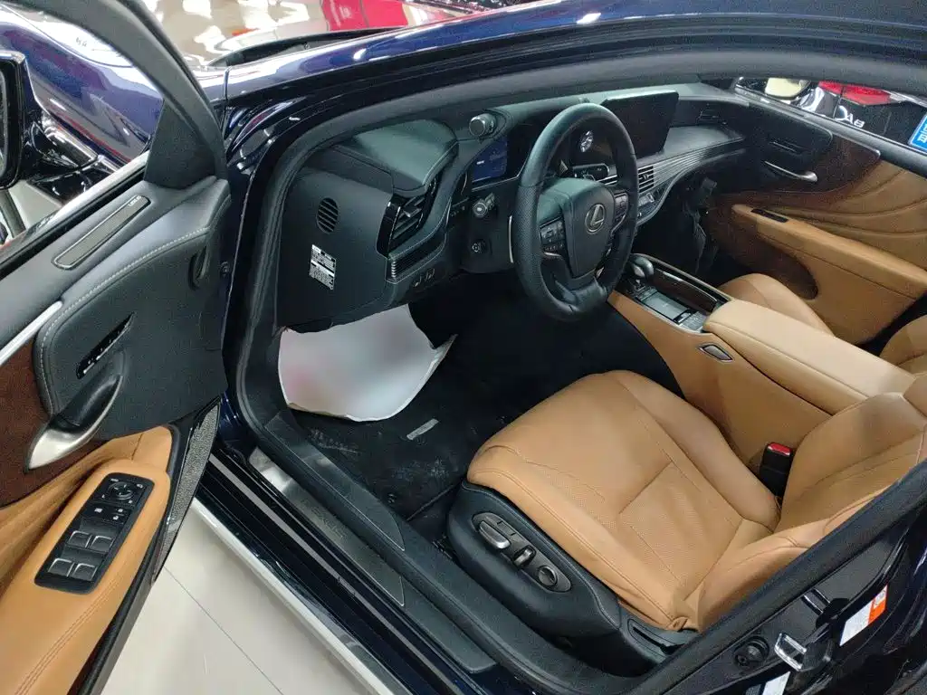 Lexus LS 2021 2021 500h Excellence Edition