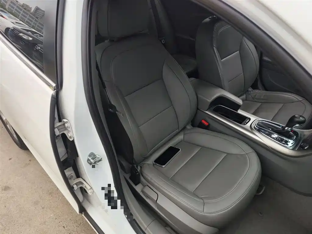 Chevrolet Malibu 2014 2.0L Automatic Luxury фото 25