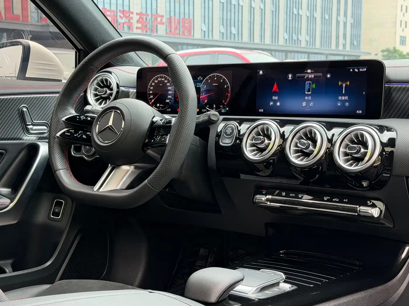 Mercedes-Benz A-Class 2024 A 200 L Fashion Edition фото 14