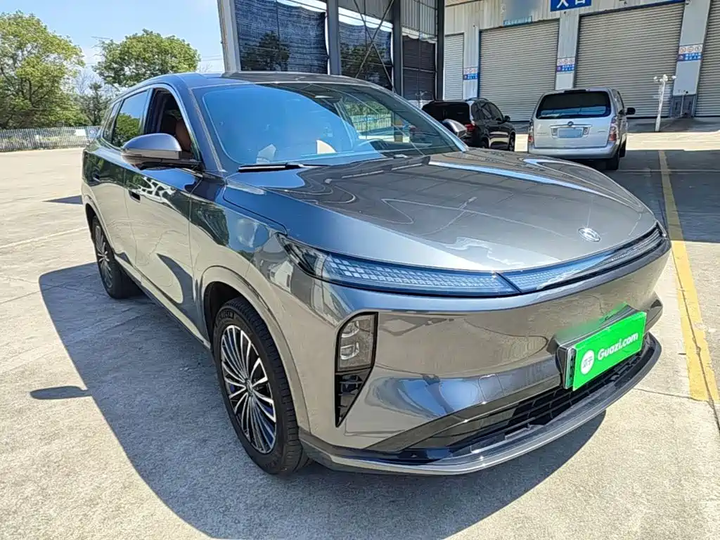 2025 Dongfeng Aeolus L8
