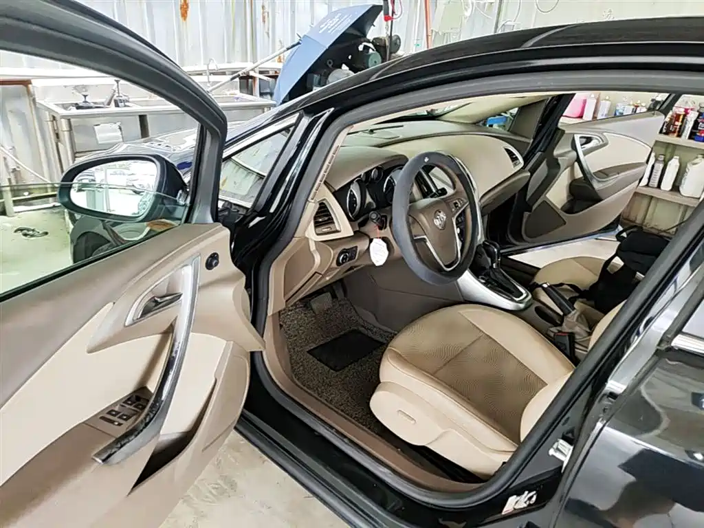 Buick Excelle 2013 GT 1.6L Automatic Fashion Edition фото 16