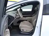صورة 9 - Li Auto i6