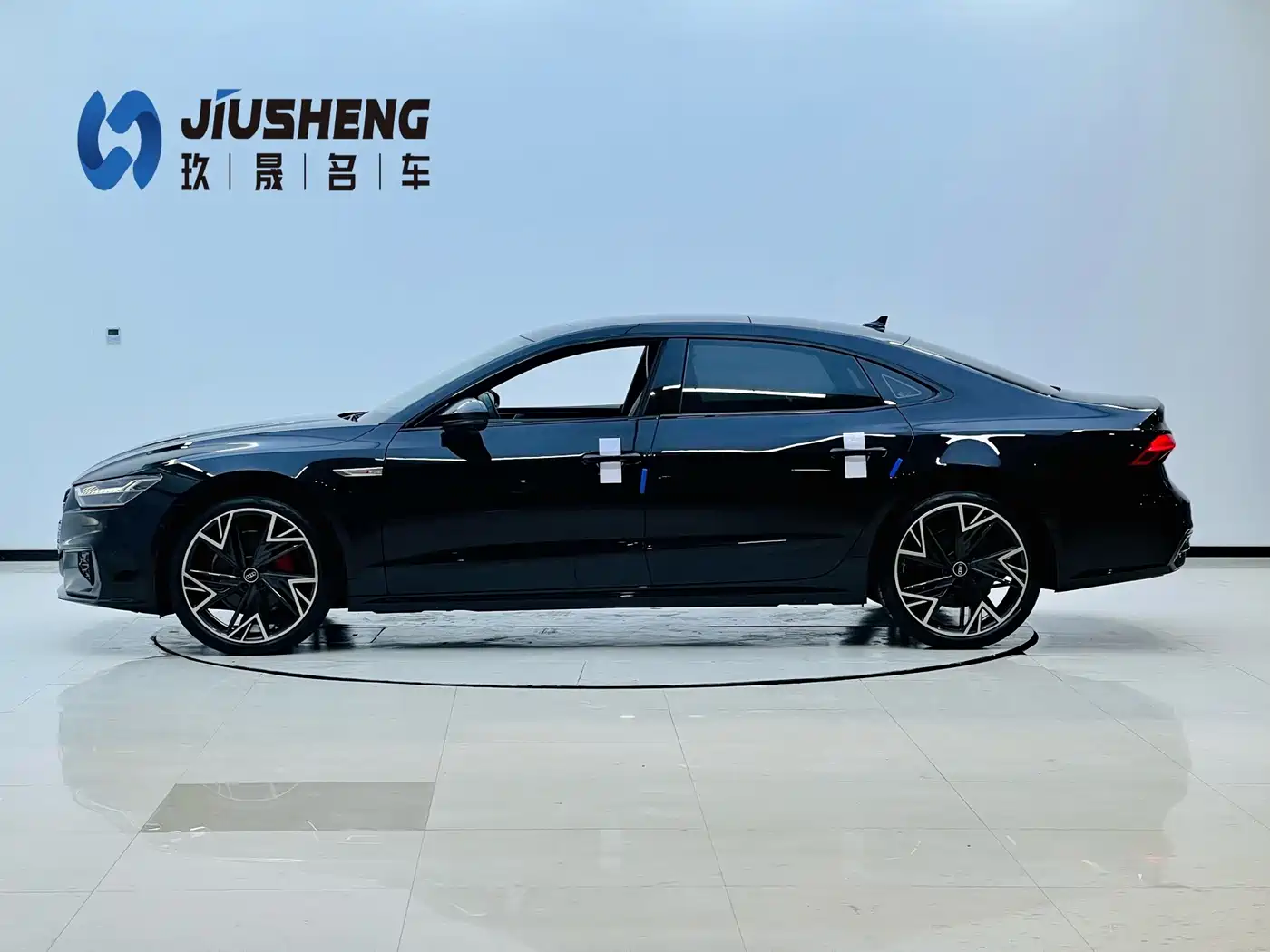 Audi A7L 2022 2022 45 TFSI quattro S-line Black Warrior Edition