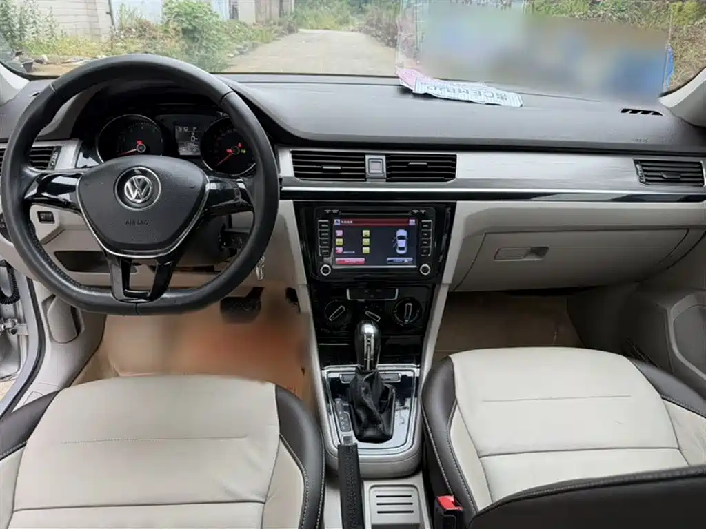 Volkswagen Bora 2016 Model 1.6L Automatic Comfort фото 16