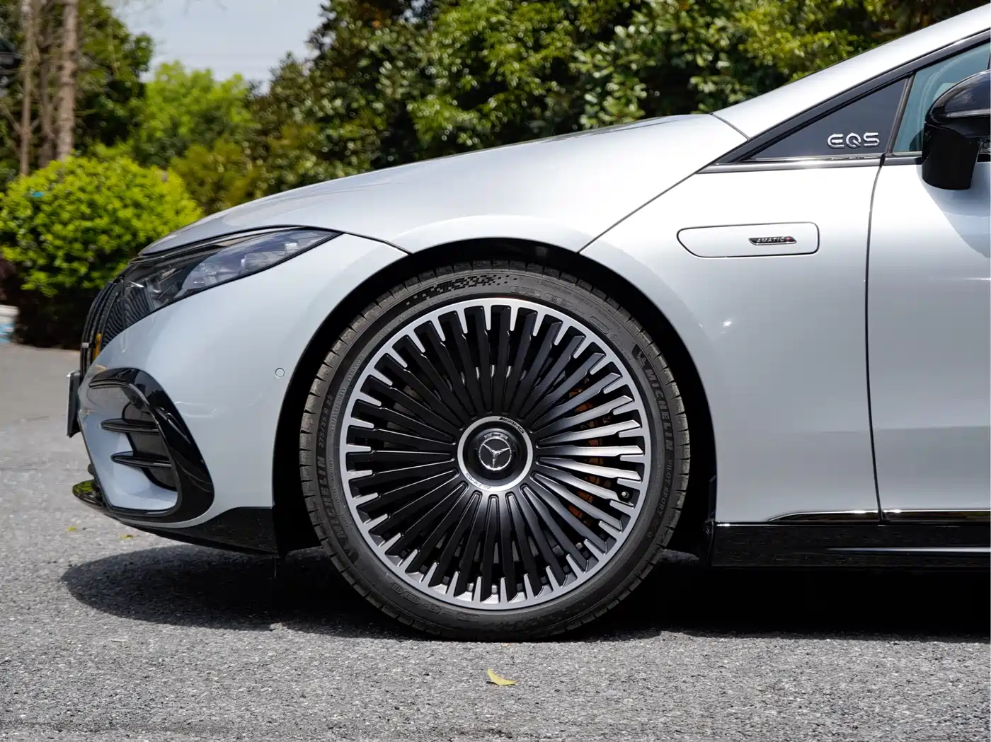 MERCEDES-BENZ EQS AMG