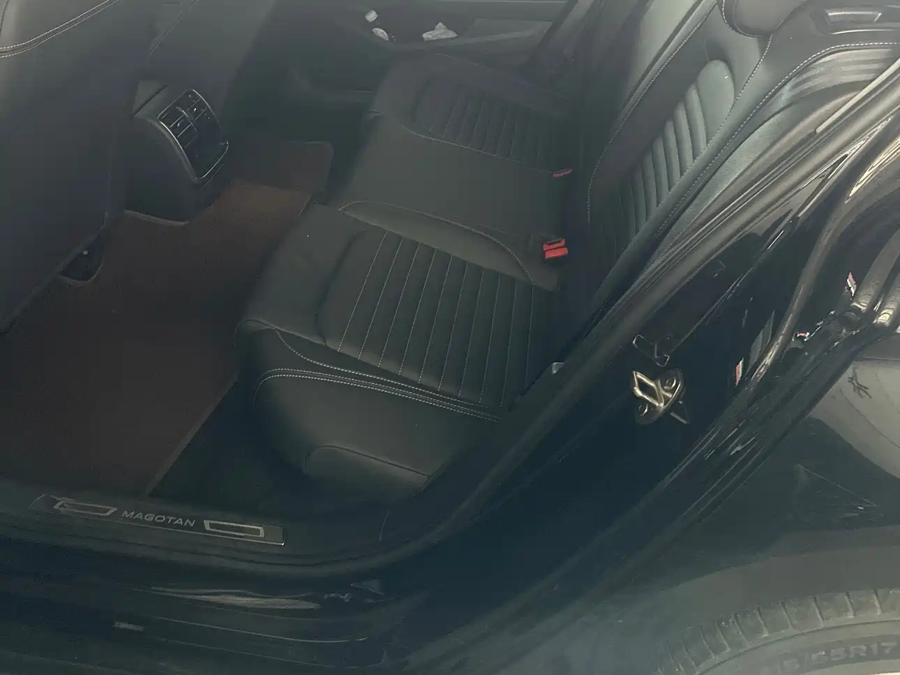 Volkswagen Magotan 2025 Popular Edition 280TSI DSG Comfort фото 11