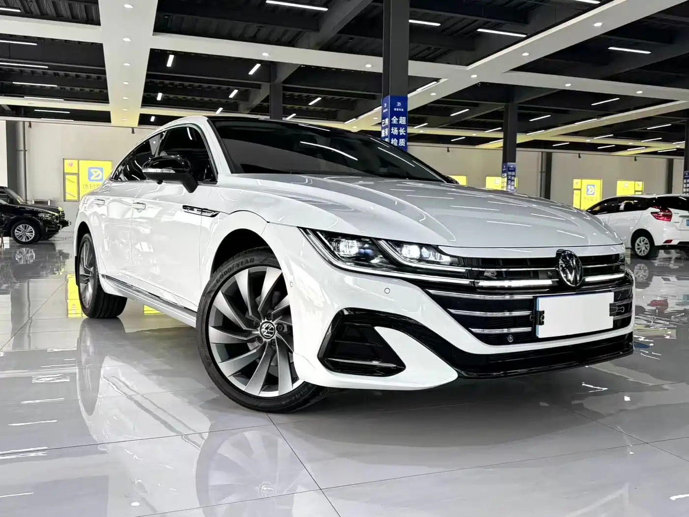 Volkswagen FAW-Volkswagen CC 2024 380TSI Eye-catching Edition фото 3