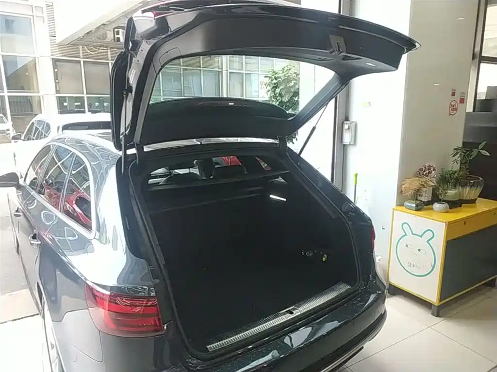 Audi A4 (Import) 2020 Avant Pioneer 40 TFSI Luxury Sport фото 19