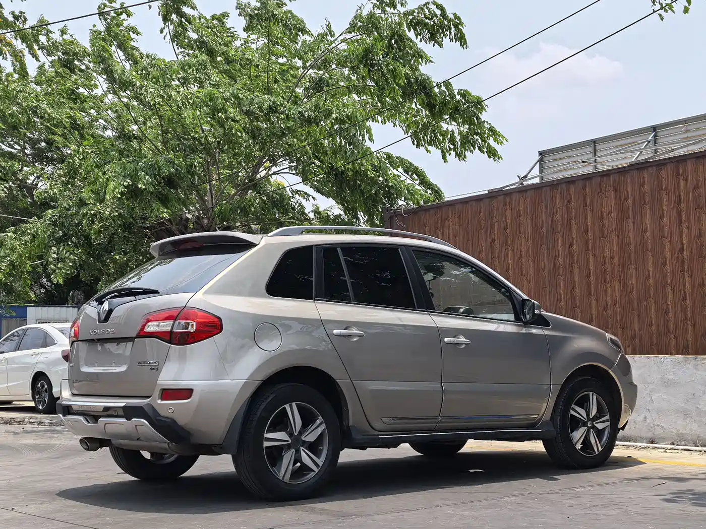 Renault Koleos (Import) 2014 2014 2.5L 4WD Comfort Edition