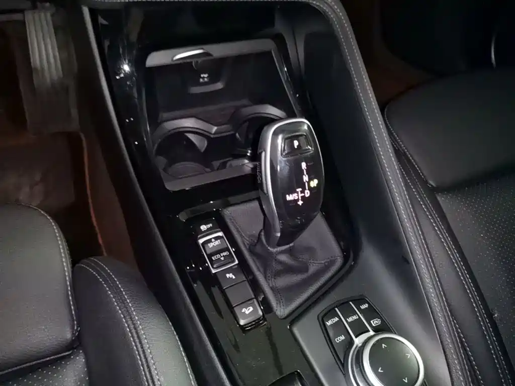 BMW X1 2021 Facelift xDrive25Li Premium фото 21
