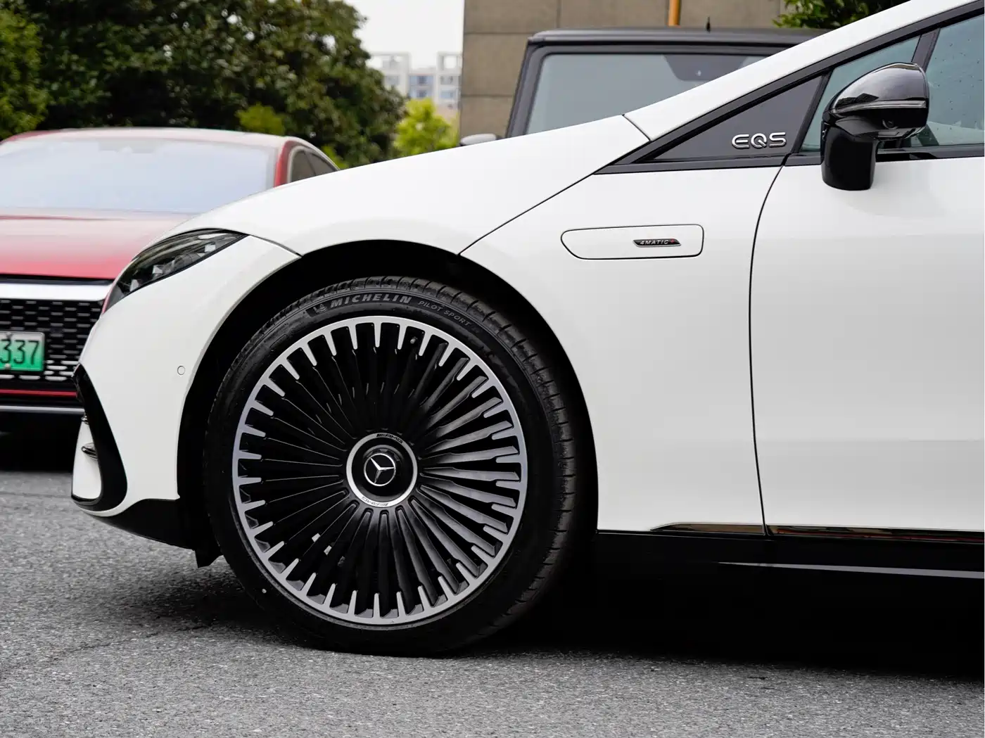 MERCEDES-BENZ EQS AMG