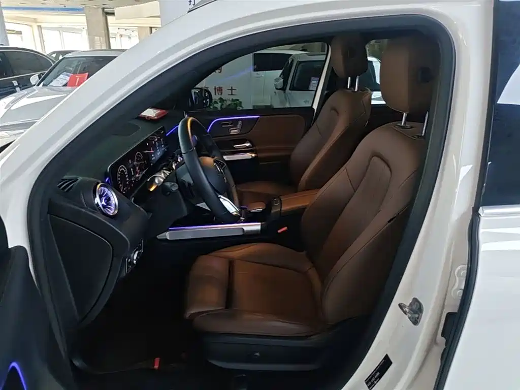 Mercedes-Benz GLB 2024 GLB 220 Fashion фото 15