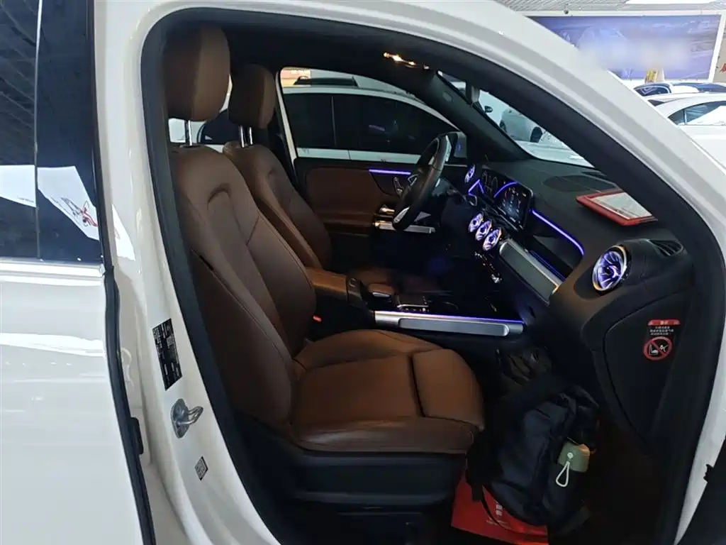 Mercedes-Benz GLB 2024 GLB 220 Fashion фото 25