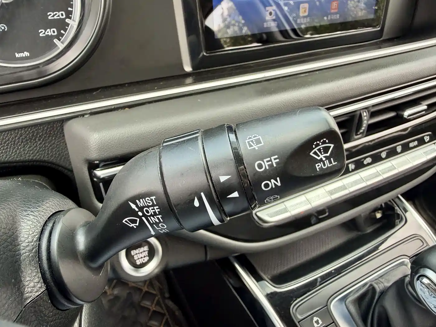 GAC Trumpchi Trumpchi M6 2021 270T DCT Luxury Edition (7-Seater) фото 19