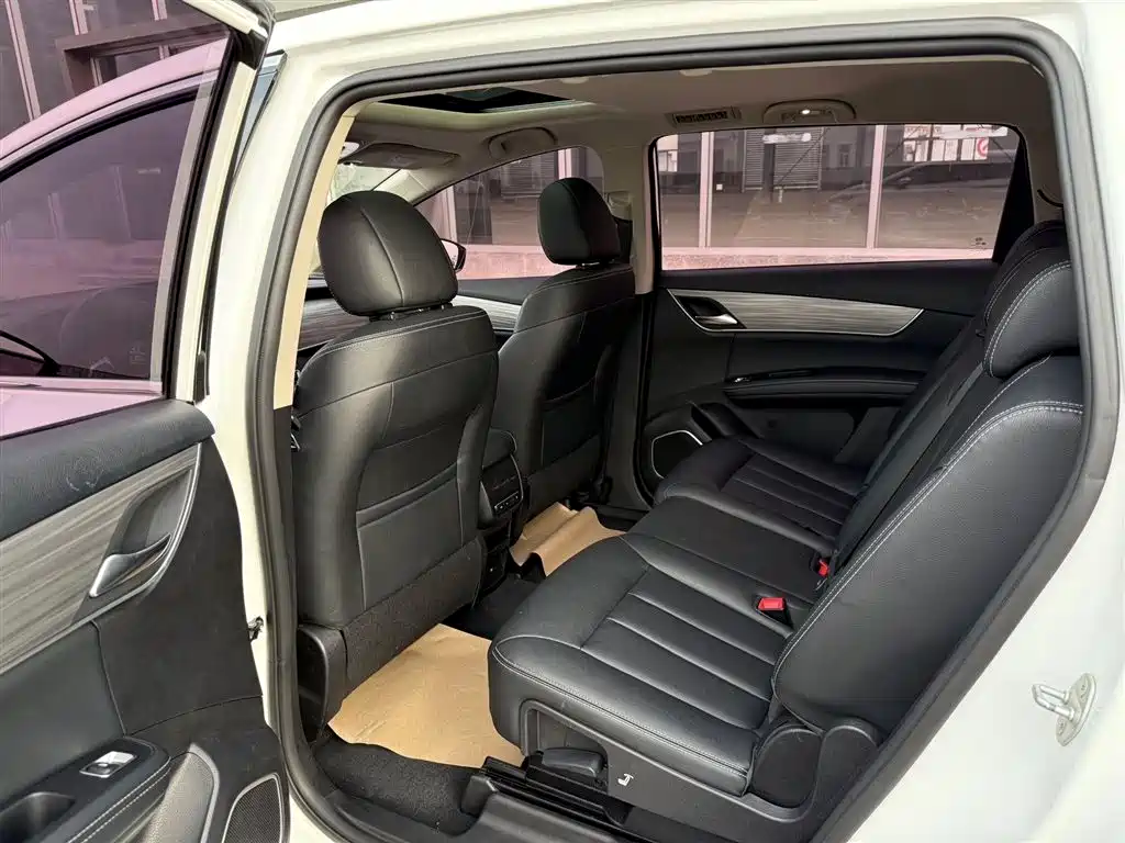 BYD Song MAX New Energy 2019 DM 1.5T Smart Connect Advance 7-seater China V фото 11