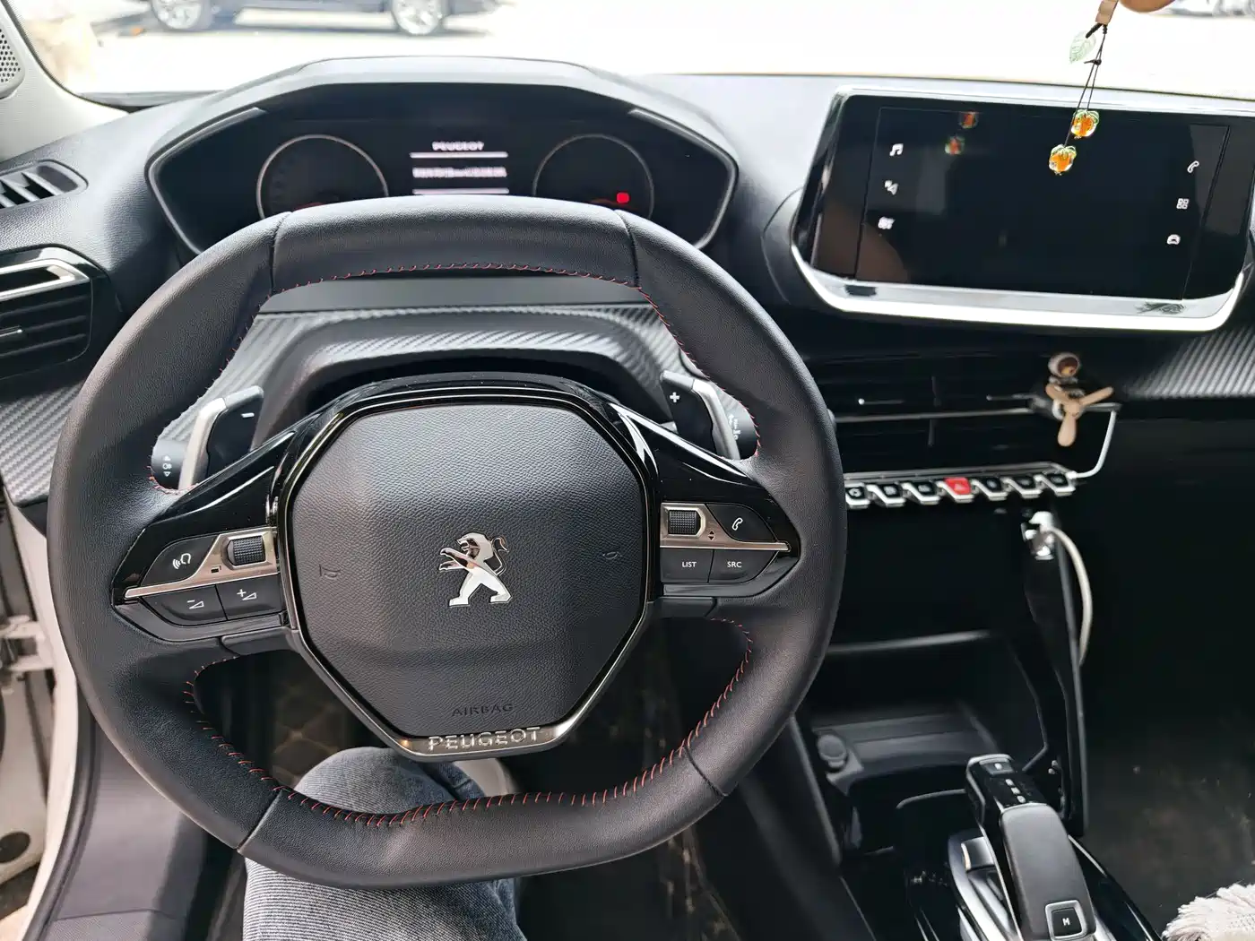 Peugeot 2008 2022 230THP THE ONE фото 8