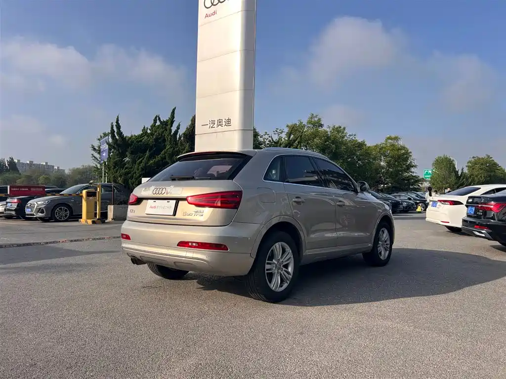 Audi Q3 2015 30 TFSI Comfort фото 10