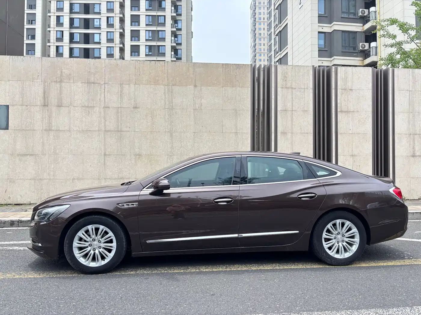 BUICK LACROSSE