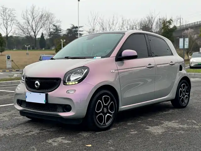 SMART FORFOUR