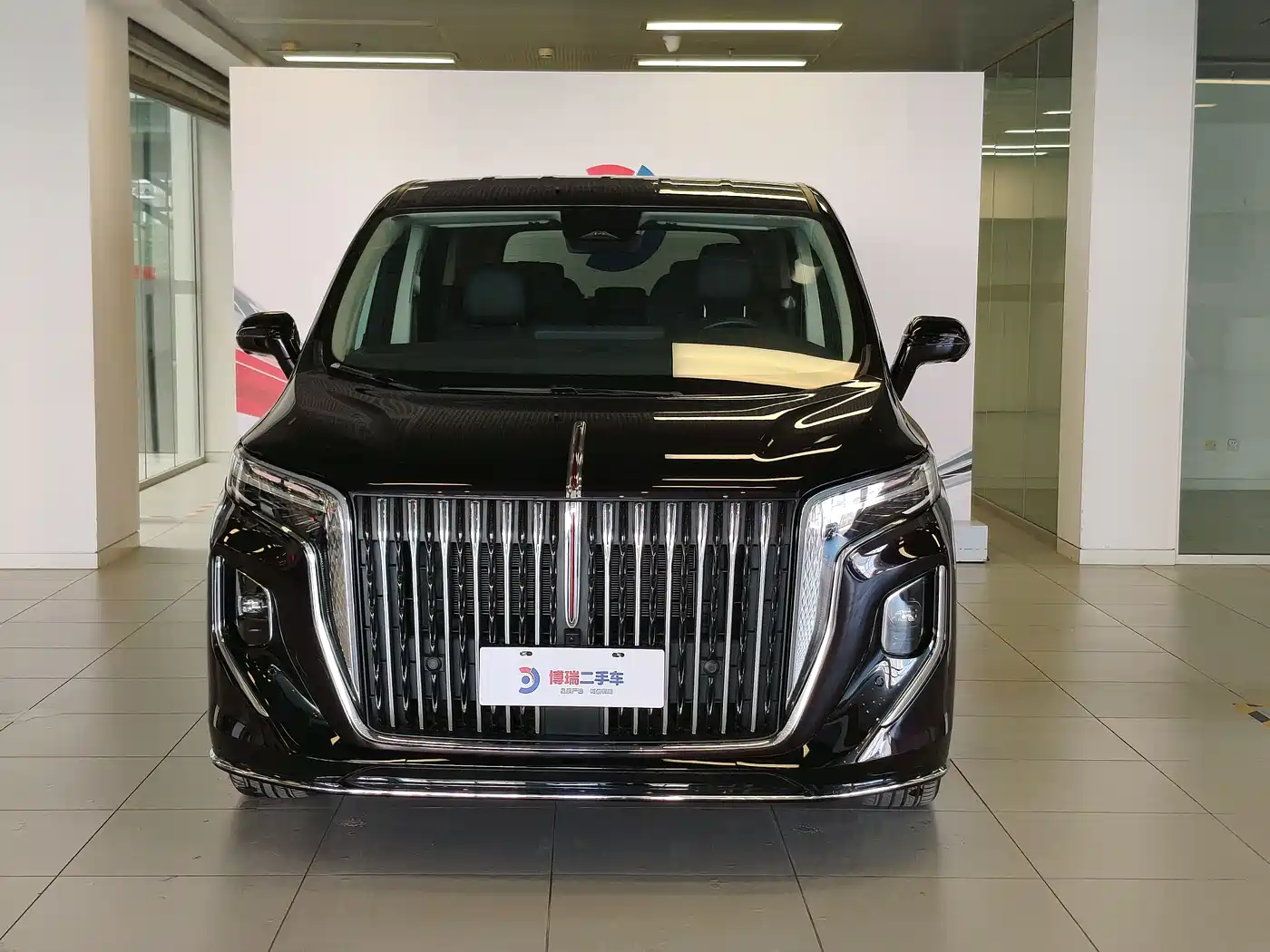Hongqi HQ9 PHEV 2024 Model 2.0T AWD Luxury Edition фото 2