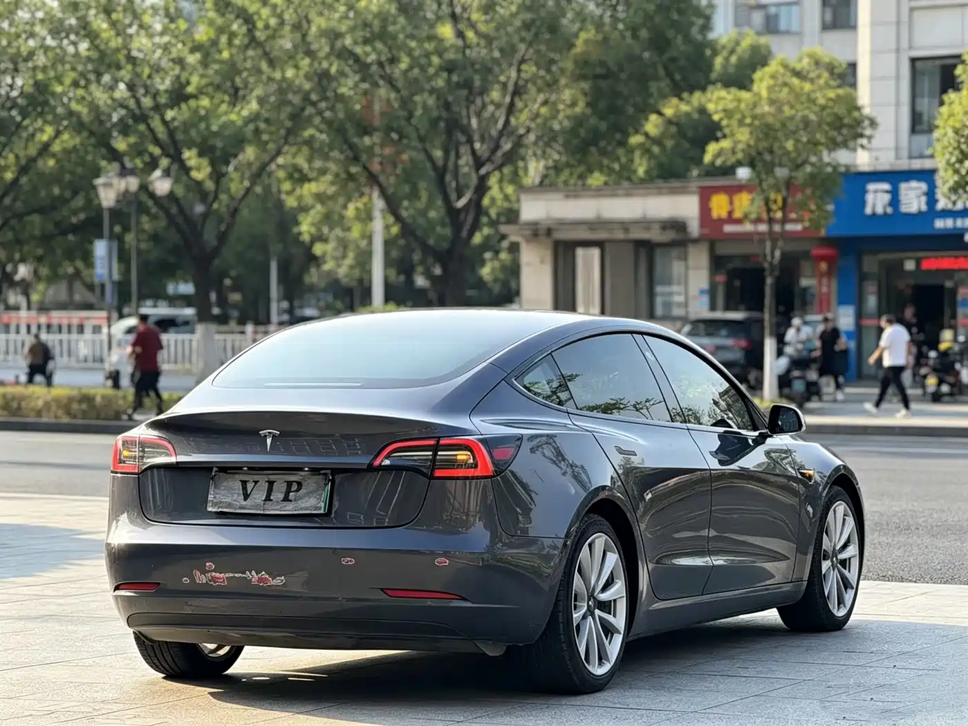 TESLA MODEL 3 (IMPORTED)