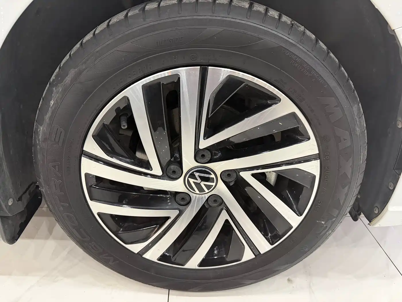 Volkswagen Lavida 2023 1.5L Automatic Starlight 5 Million Edition фото 19