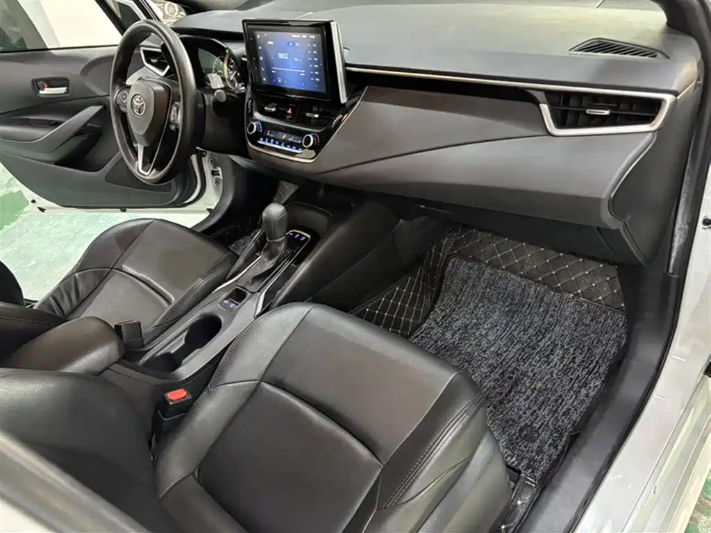 Toyota Levin 2021 185T CVT Luxury Edition фото 17