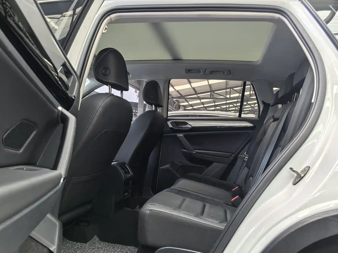 Volkswagen Tayron 2019 330TSI 2WD Luxury China VI фото 5