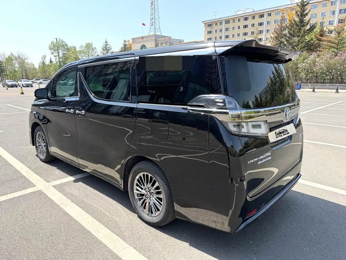 Toyota Vellfire 2021 Crown Hybrid 2.5L HV Premium Edition фото 8